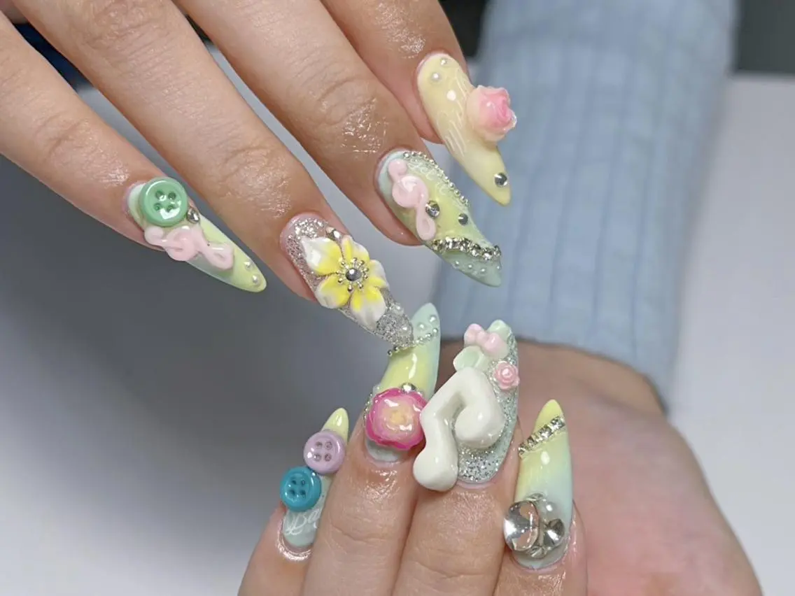 ネイル アニマル柄 べっ甲ネイル ボルドー ブラウン ジェルネイル ハンドネイル Emi🌸Belle Nail Salonのネイルデザイン