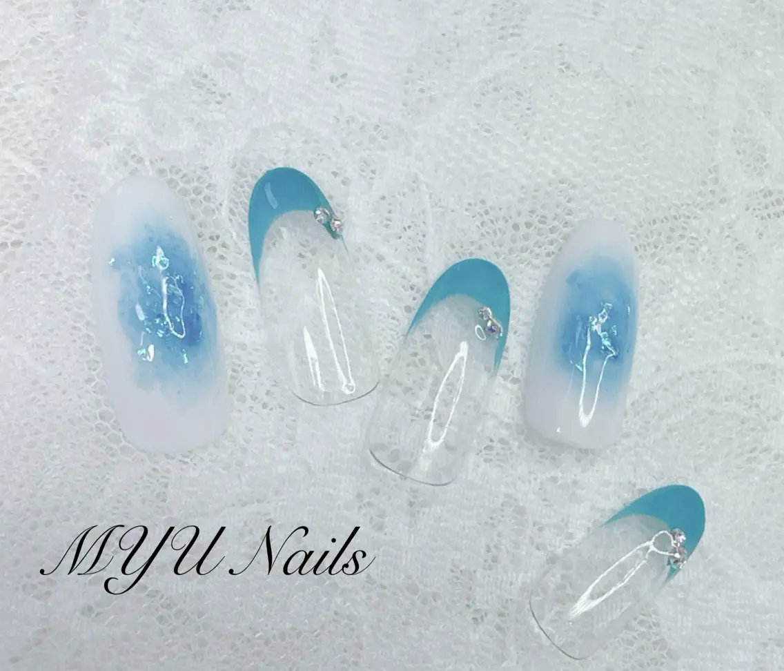 ネイル フレンチネイル ジェルネイル 持ち込み パラジェル ニュアンスネイル🌈 MYU Nailsのネイルデザイン