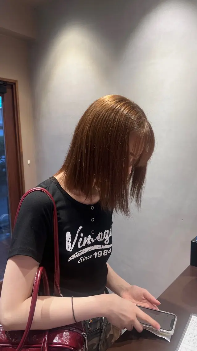 ミディアム ヘアカラー 小山 優香のヘアスタイル