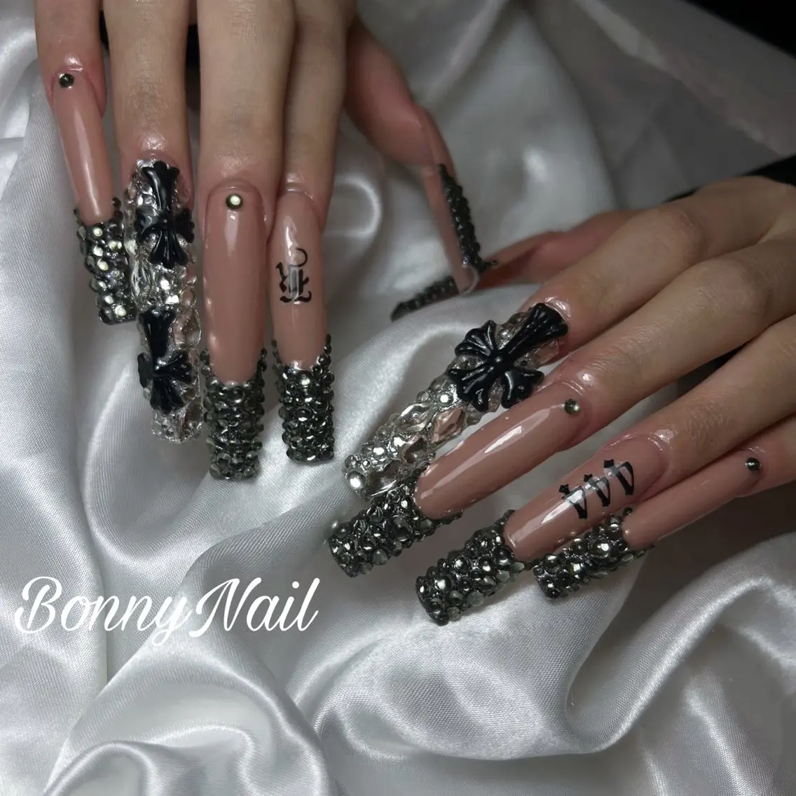 ネイル ロングネイル ハンドネイル Bonny Nailのネイルデザイン