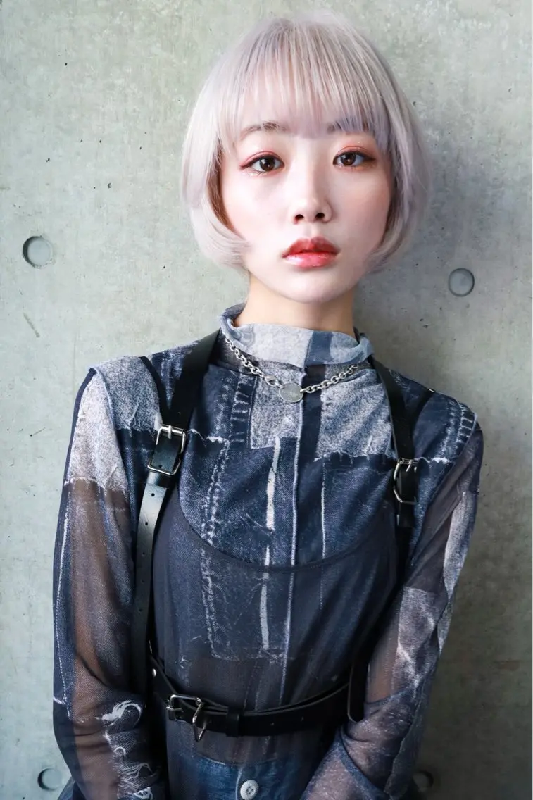 ショート カラー ベージュカラー ホワイトベージュ カット ヘアカラー BEAT S (Sara)のヘアスタイル