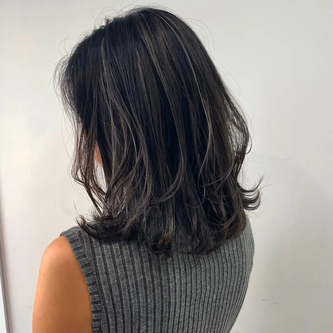 ミディアム カラー ヘアアレンジ グレージュ ボブ、縮毛矯正👑 心斎橋/高城涼也のヘアスタイル