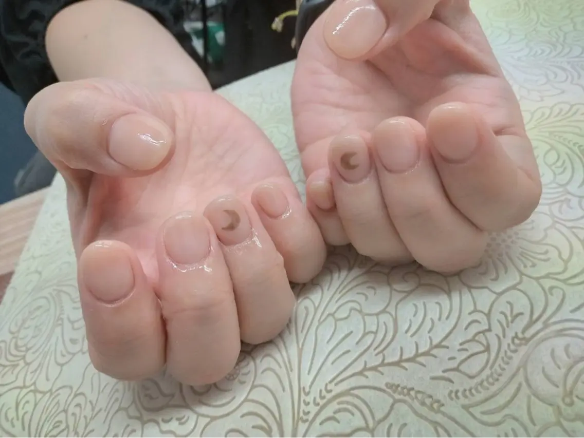ネイル フラワーネイル precious nail roomのネイルデザイン