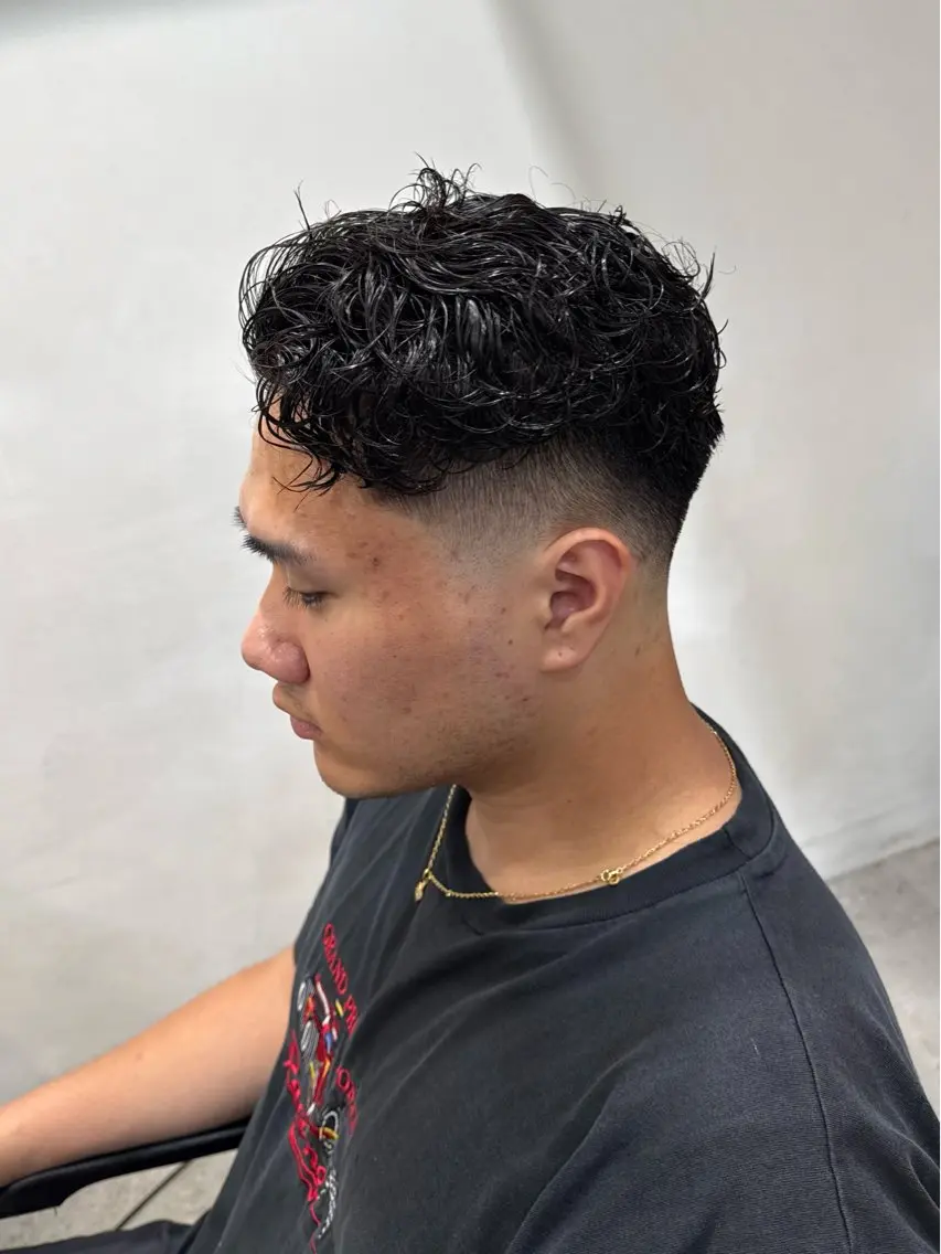 パーマ メンズ メンズパーマ スペインカール ニュアンスパーマ カット fifth 村田 悠輔のヘアスタイル