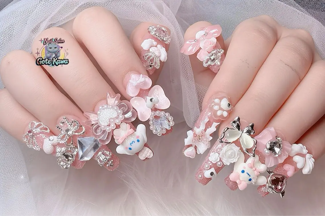 ネイル アートネイル キラキラネイル スカルプネイル 冬ネイル クリスマス ハンドネイル ハンドケア Gote Kawa nail salonのネイルデザイン