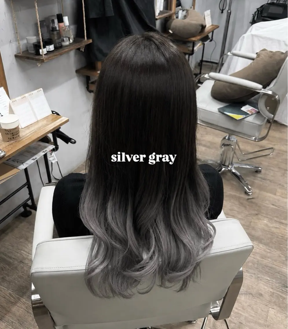 カラー ブリーチ グラデーションカラー シルバー ヘアカラー まお モデル様募集中のヘアスタイル