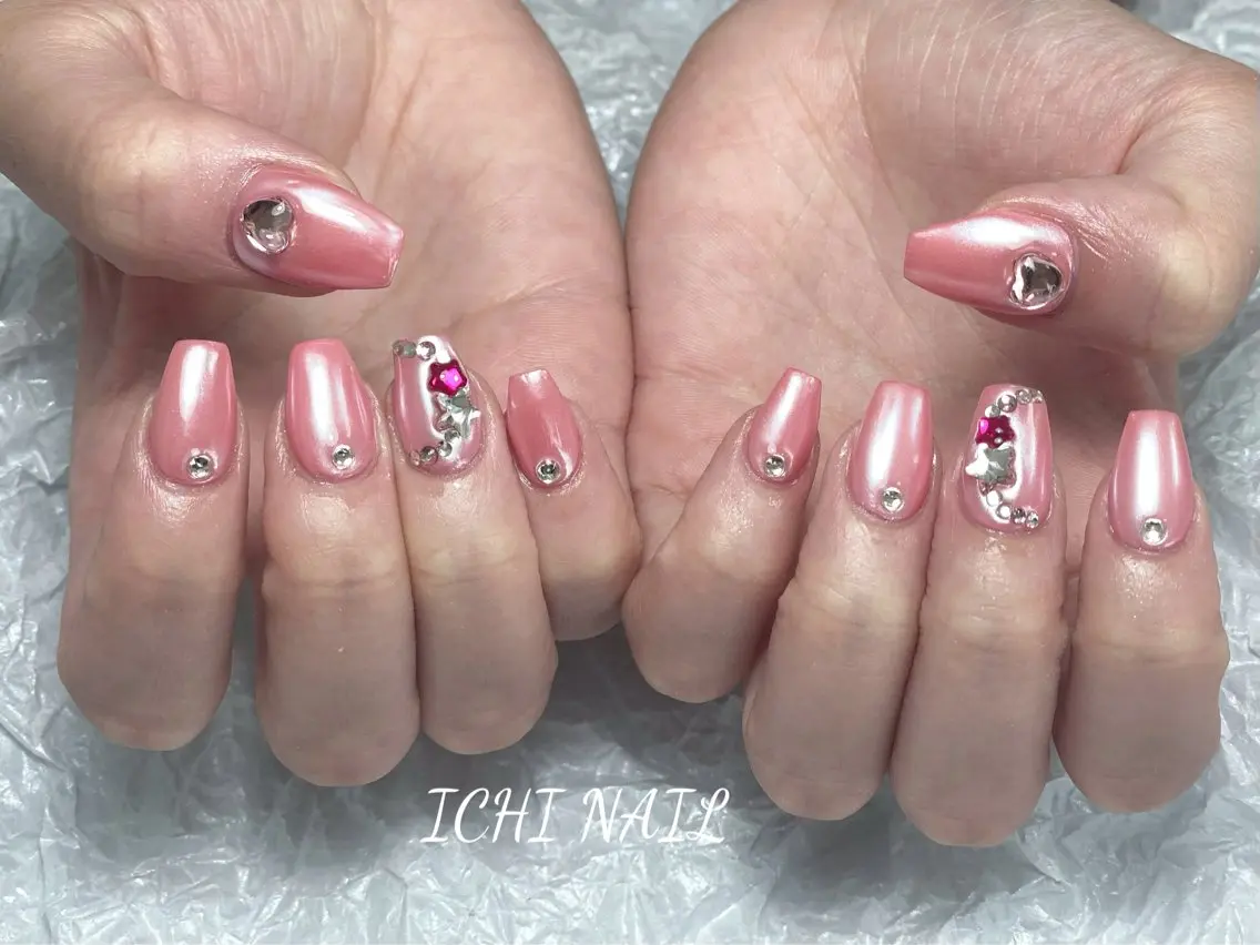 ネイル ハンドネイル 🧚🏻‍♀️ NOHA🎀のネイルデザイン