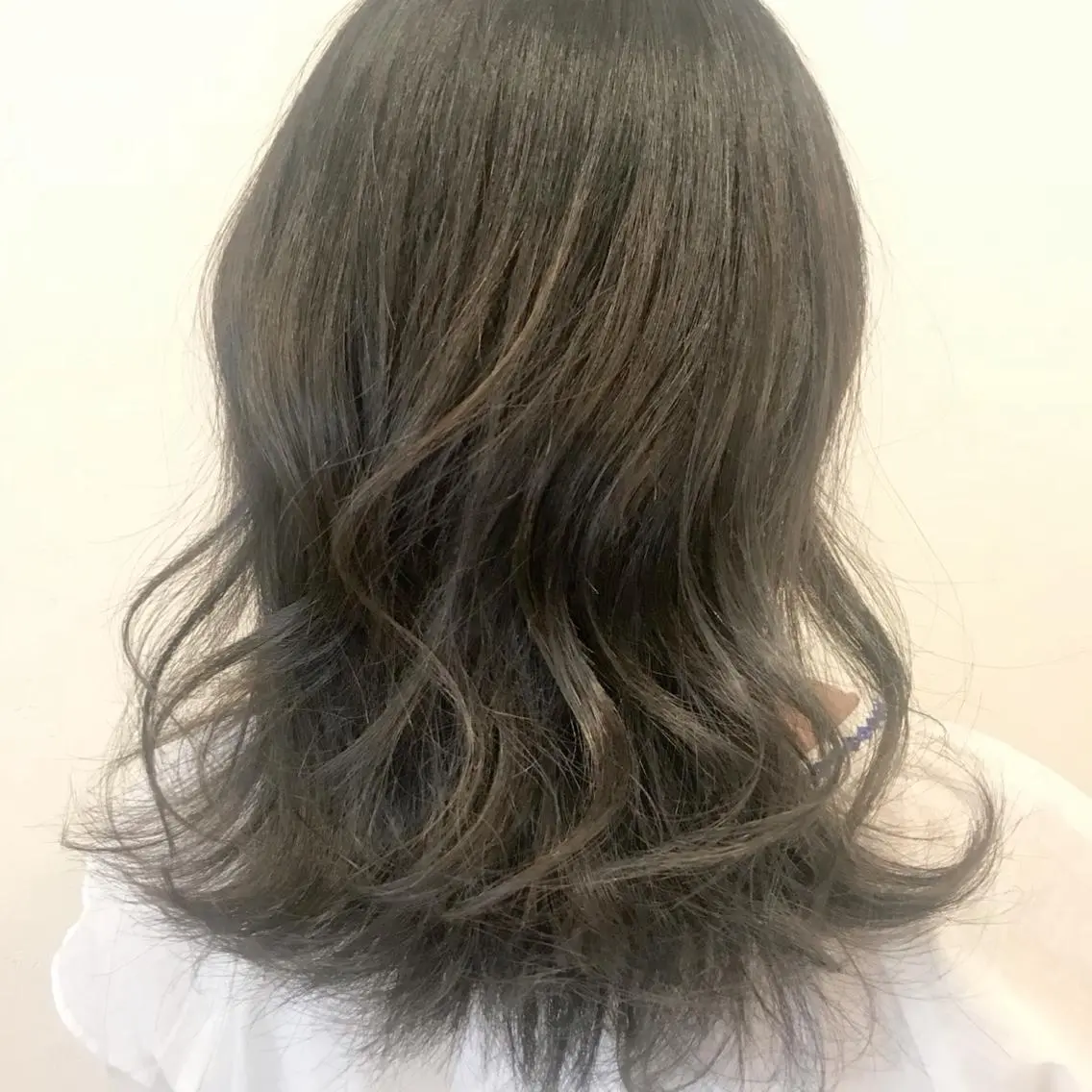ミディアム カラー メンズ限定クーポン シェアサロン博多のヘアスタイル