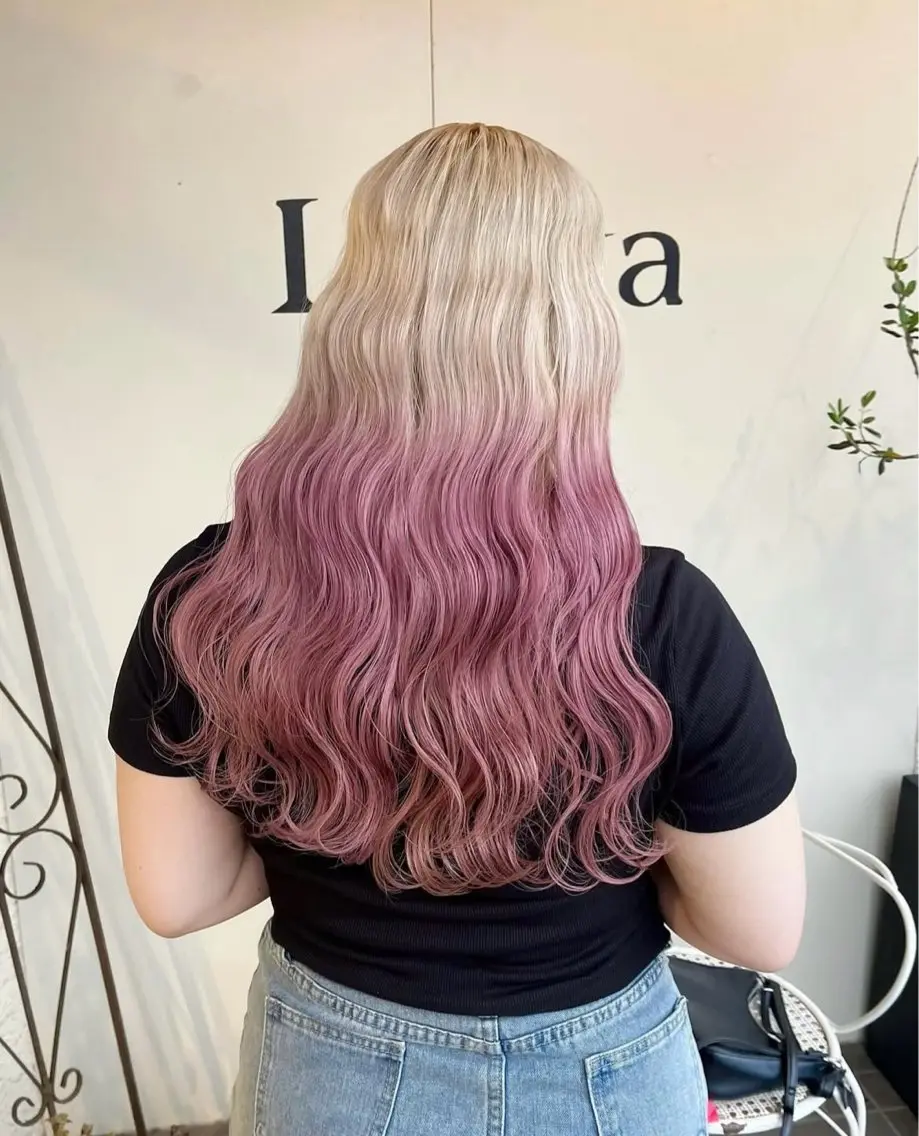 ロング カラー ブロンド ピンクカラー 谷口晴美 透明感カラーのヘアスタイル