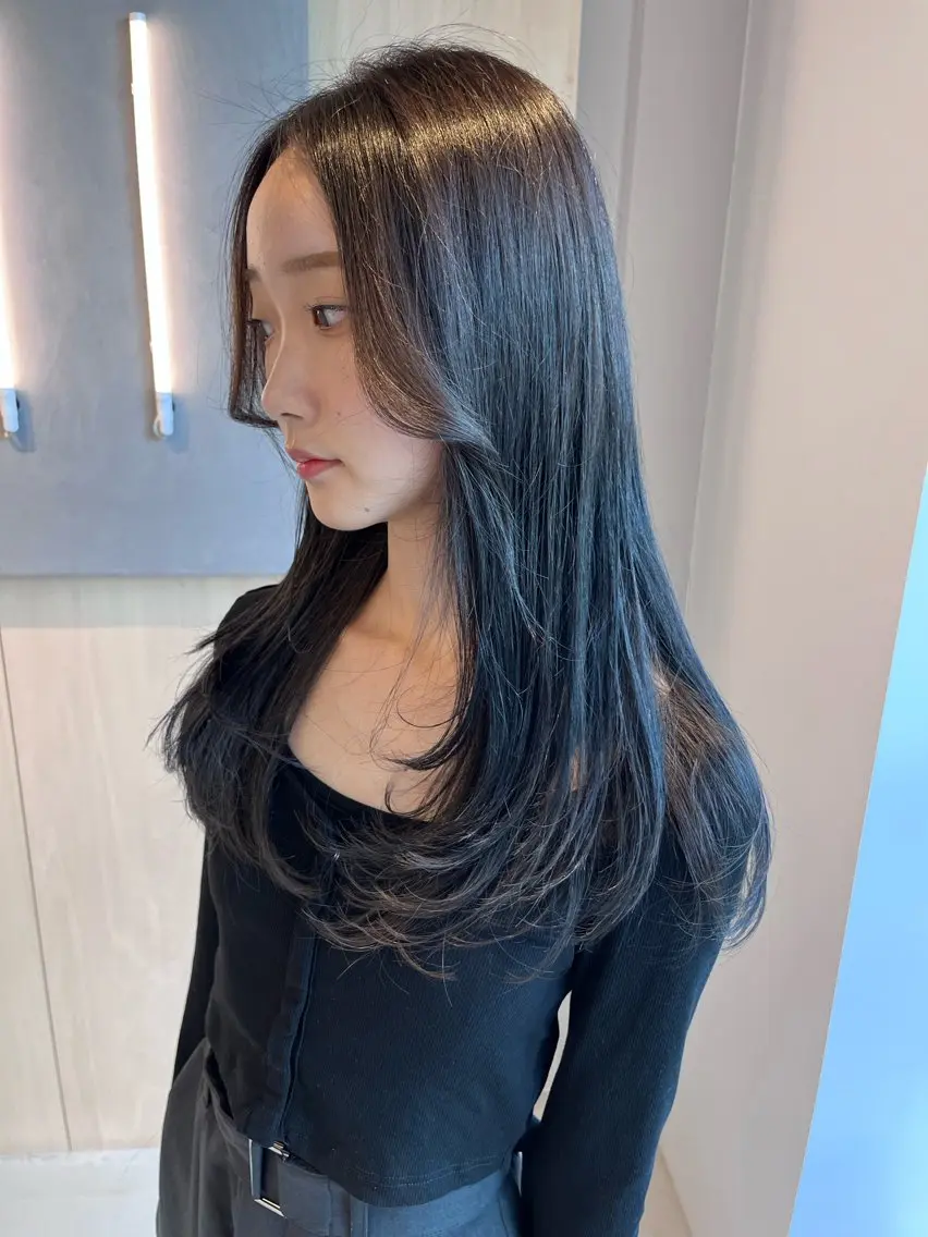 セミロング レイヤーカット カット ヘアカラー トリートメント 恒松 大毅のヘアスタイル