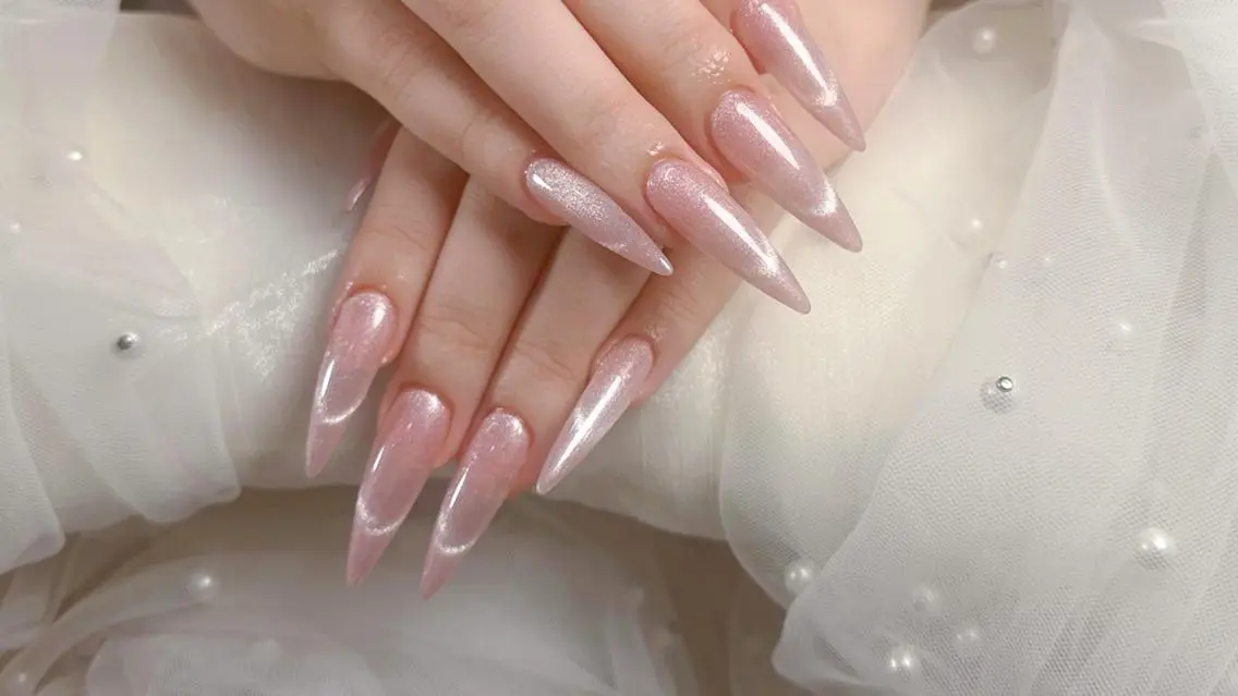 ネイル ハンドネイル 渋谷T&B りお ロング無制限中💫のネイルデザイン