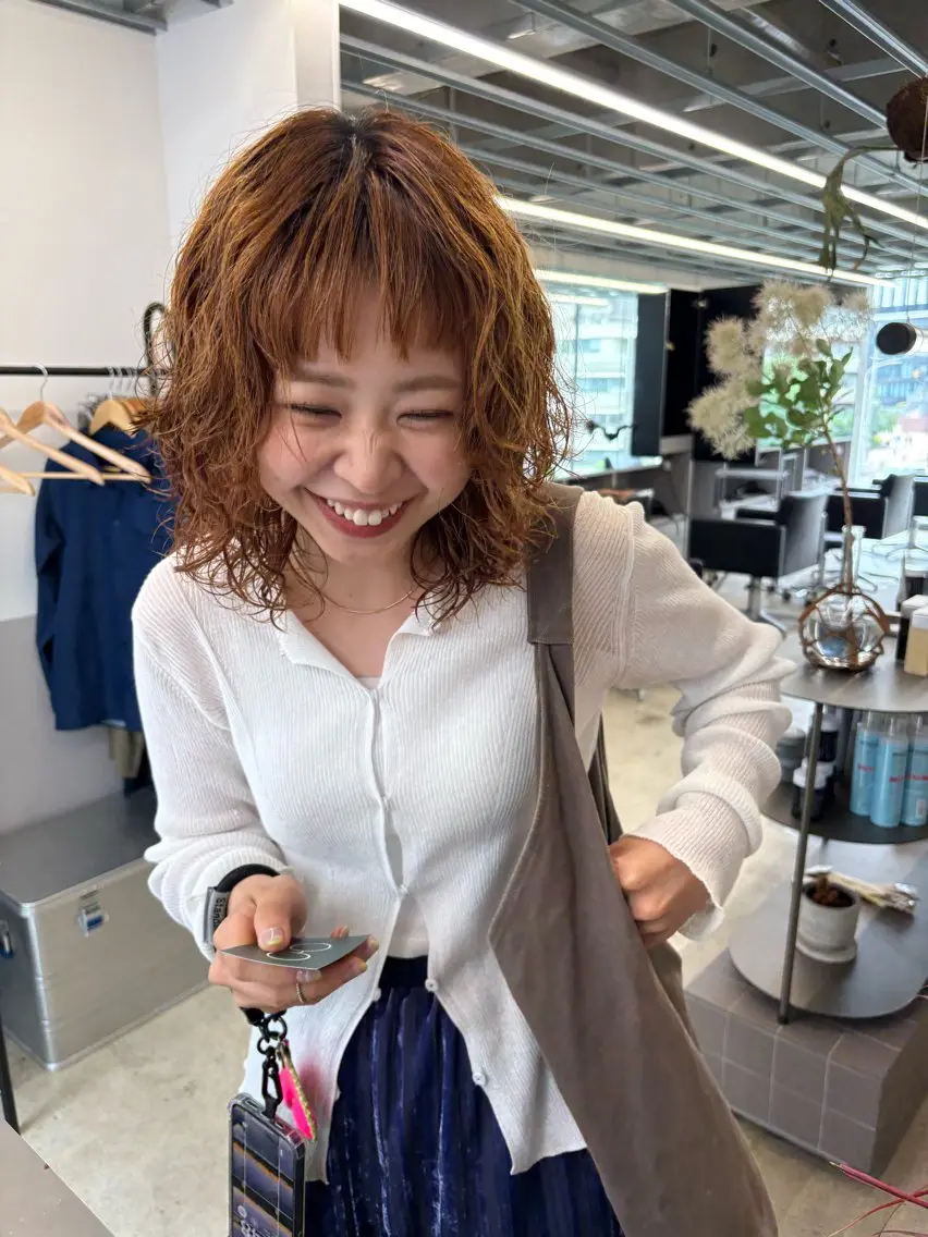 ミディアム パーマ ミディアムパーマ レイヤーカット カット パーマ トリートメント 似合わせカット レイヤー/ボブのヘアスタイル
