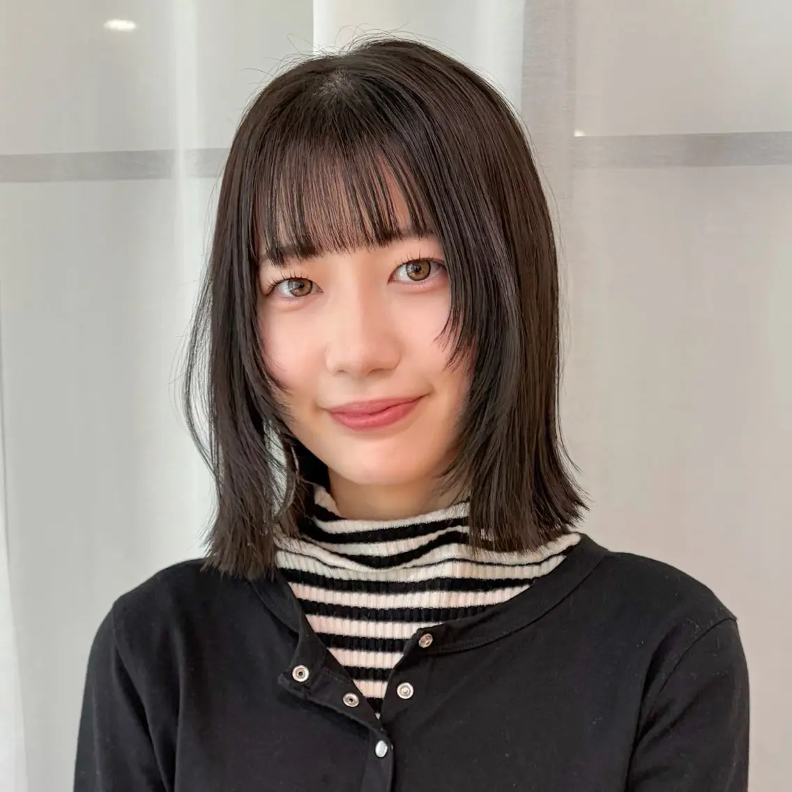 ミディアム 顔まわりレイヤー 顔周りカット レイヤーカット カット ボブレイヤー/ ブリーチ/miyuuのヘアスタイル