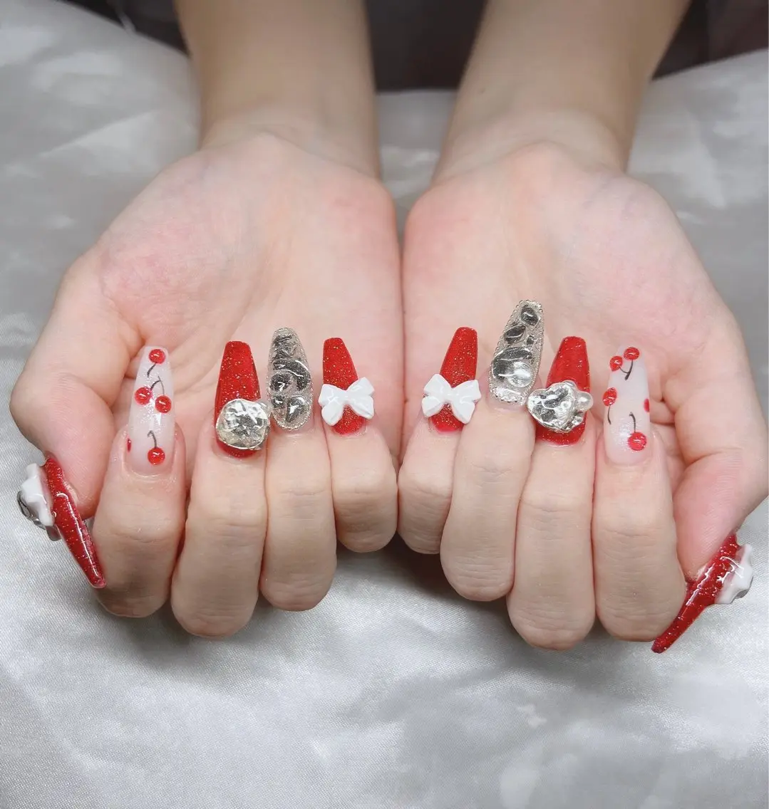 ネイル 長さ出し グラデーション キラキラネイル マグネットネイル ニュアンスネイル ハンドネイル Lee Nails チップ長さだし専門店のネイルデザイン