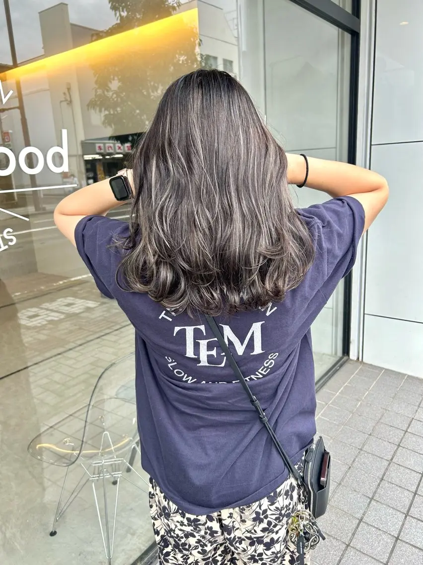 ミディアム カラー ヘアカラー 一ノ瀬 暁のヘアスタイル