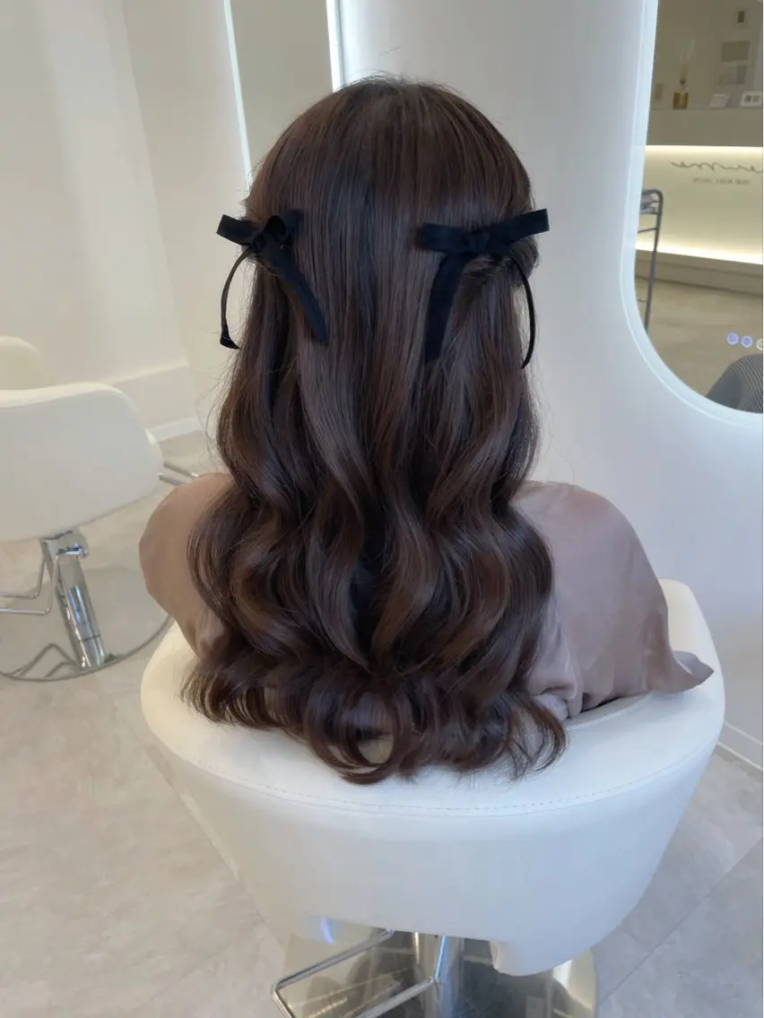 ロング ヘアアレンジ ヘアメイク new meのヘアスタイル