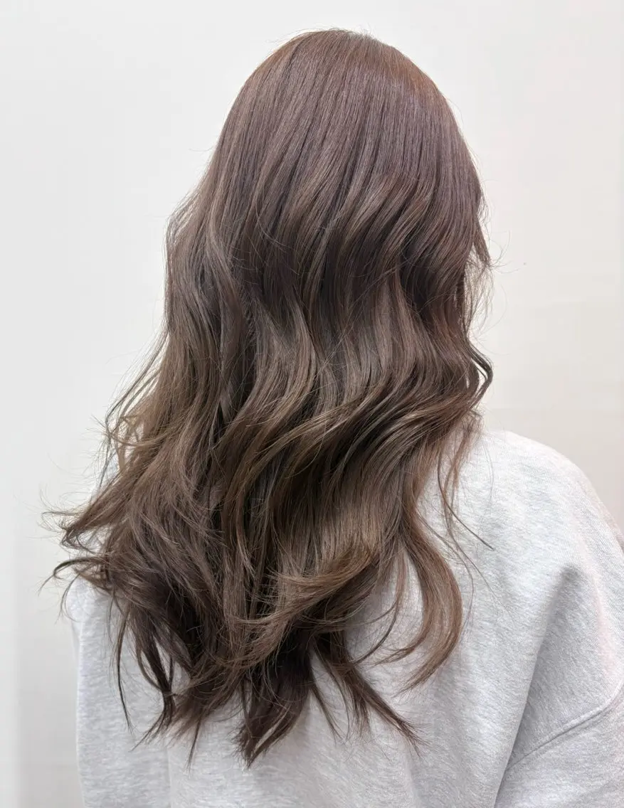 カラー ベージュカラー ヘアカラー トリートメント 山田 晴琉のヘアスタイル