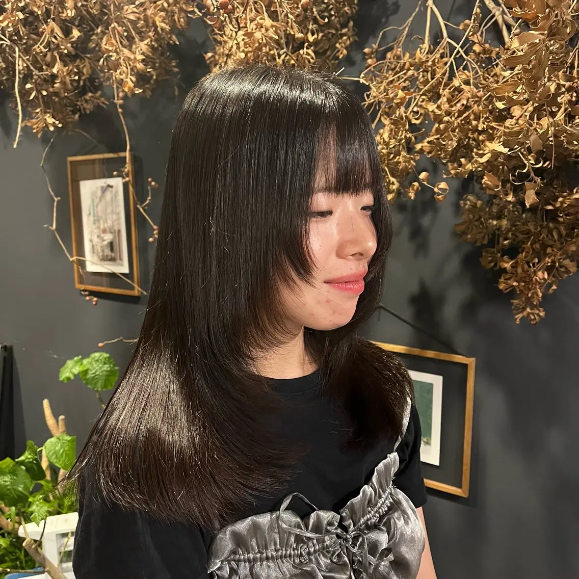 ロング レイヤーカット 岸本 まほのヘアスタイル