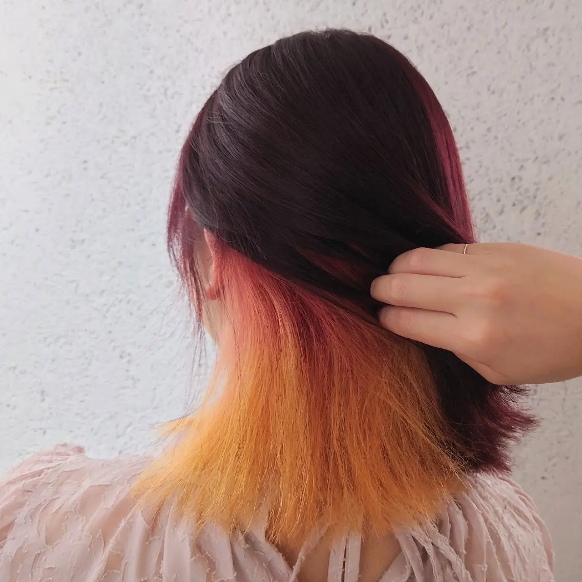 ミディアム ヘアアレンジ カラー ブリーチ グラデーションカラー イルミナカラー インナーカラー ピンクカラー カット ヘアカラー トリートメント かわい ゆうな 髪質改善/縮毛矯正のヘアスタイル