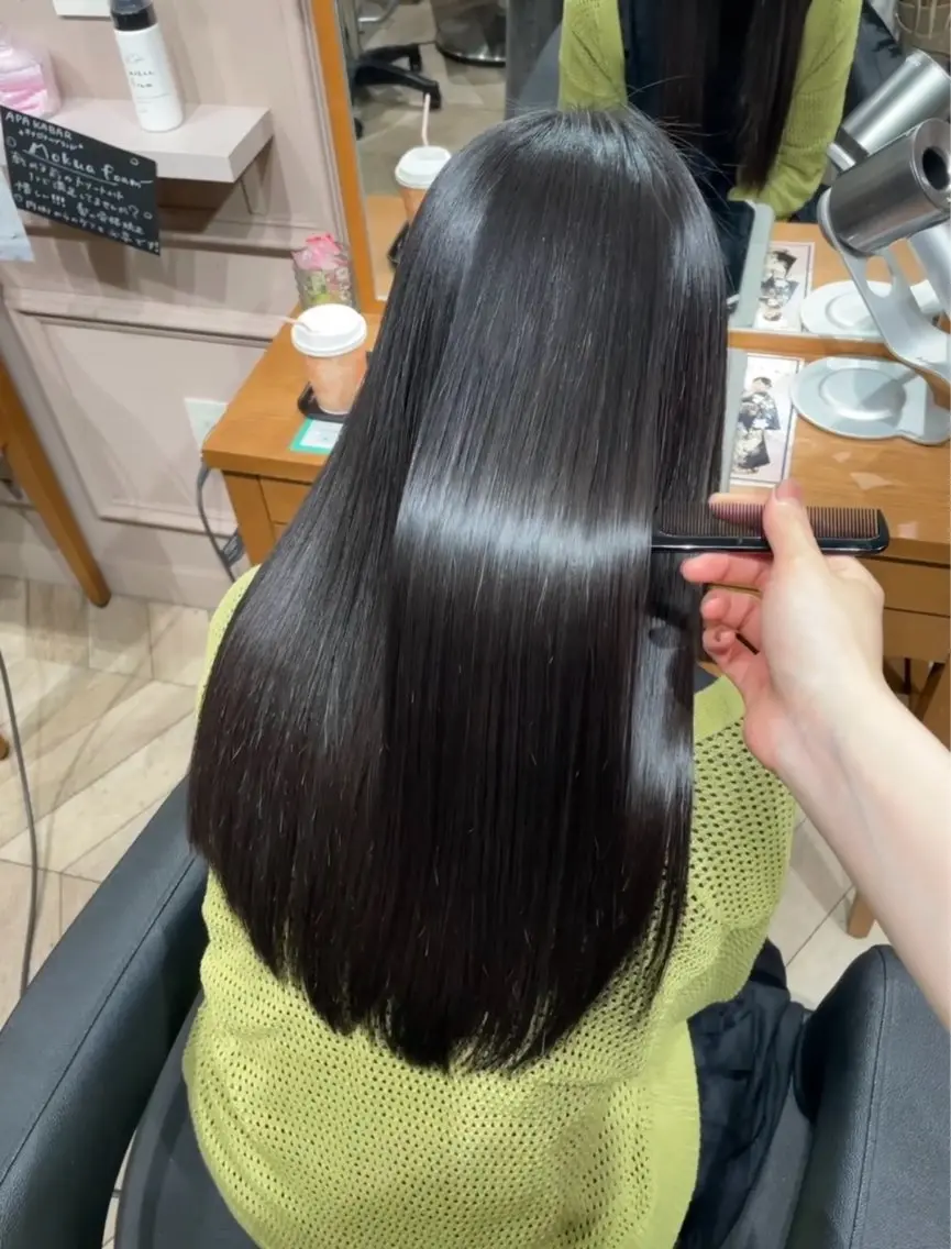 ロング 當間 栞夏のヘアスタイル