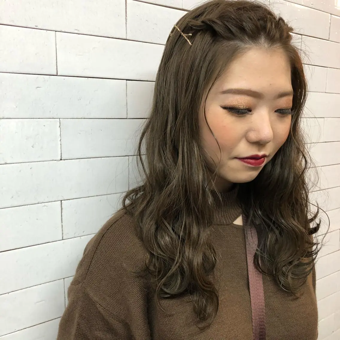 セミロング カラー グレージュ ミント やすだ しおりのエステ・リラクイメージ