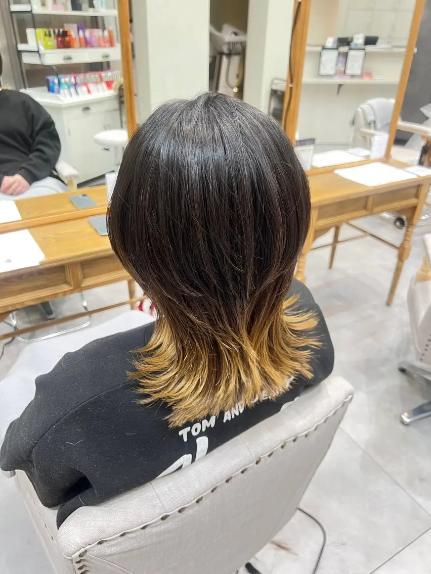 ミディアム レイヤーカット ウルフカット ウルフレイヤー 水田 芹七のヘアスタイル