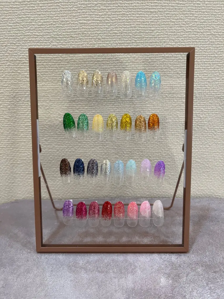 【練習モデル】ハンドネイル（ラメグラデーション）オフなし💅の写真