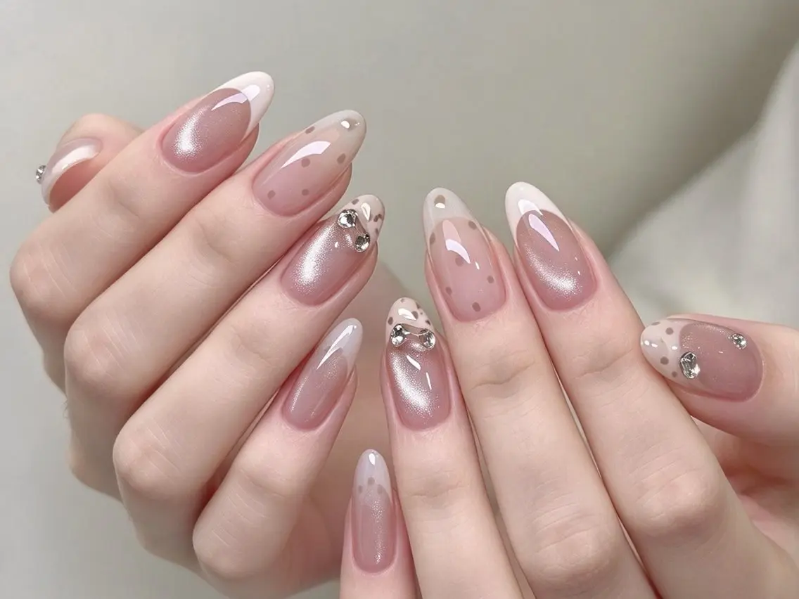 ネイル ブラウン フットネイル フレンチネイル グラデーション 氷ネイル・うるうるネイル ハンドネイル Mixx Nail_ Studioのネイルデザイン