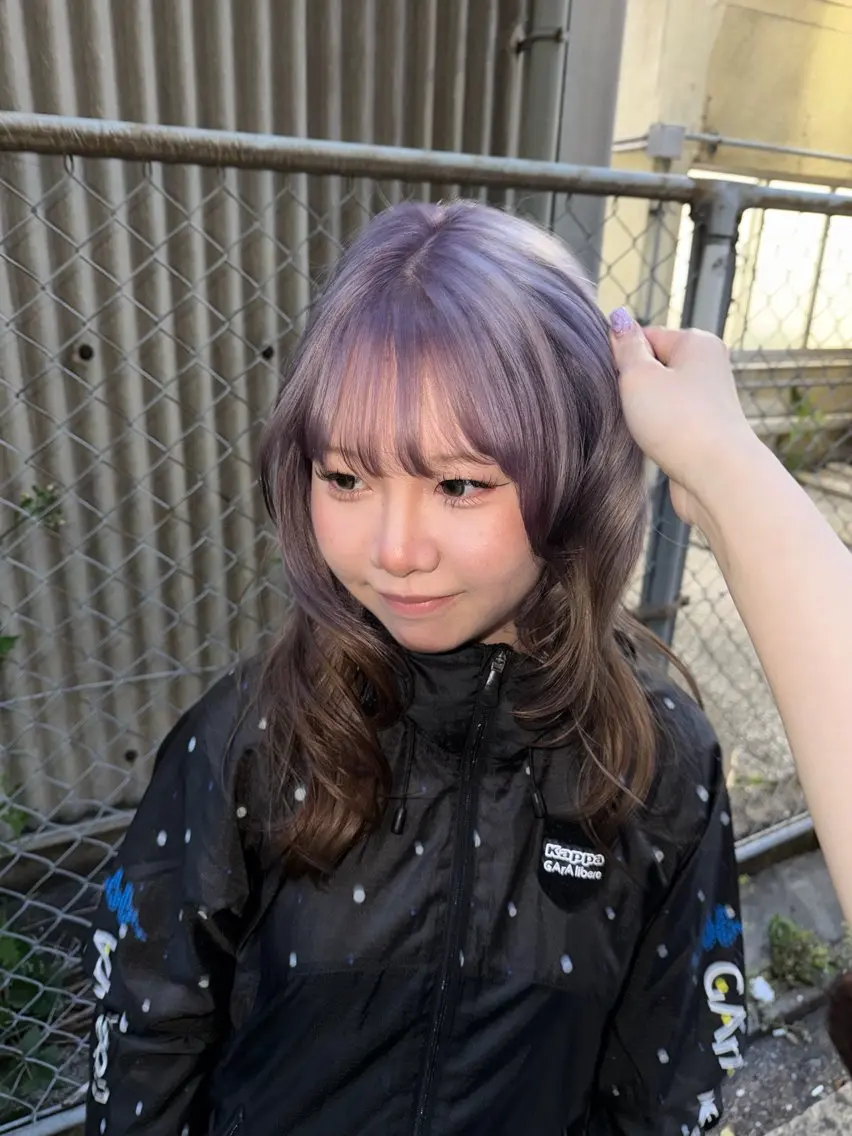 ロング Karin／ レイヤーブリーチ🥀のヘアスタイル