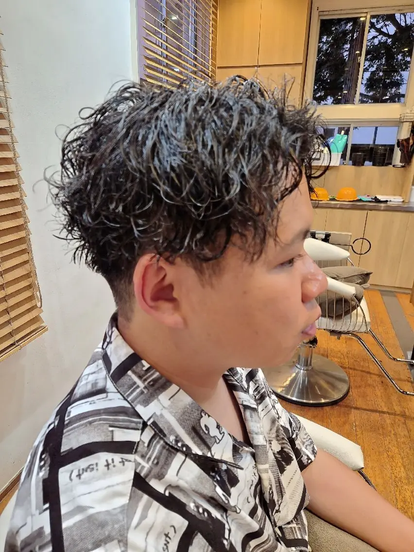 メンズ パーマ メンズパーマ ツイストスパイラルパーマ スパイラルパーマ ￥0円モデル募集中❗ 小村田 亮子のヘアスタイル