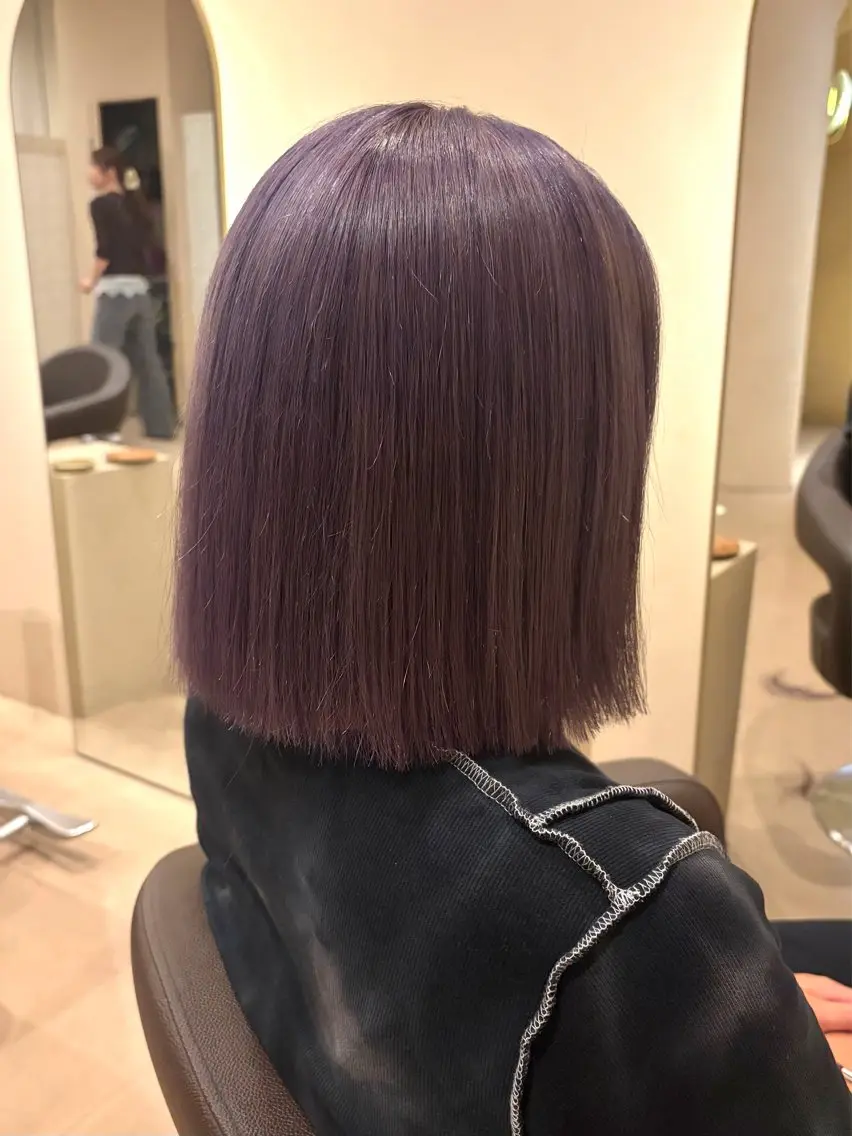 セミロング カラー ブリーチ ラベンダーカラー ボブ カット ヘアカラー 門内 梨真のヘアスタイル
