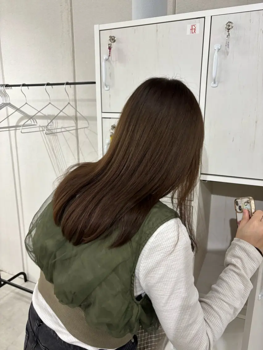 ミディアム カラー ベージュカラー オリーブベージュ カット ヘアカラー トリートメント 透明感カラー/髪質改 善/烏丸御池/寿々乃のヘアスタイル
