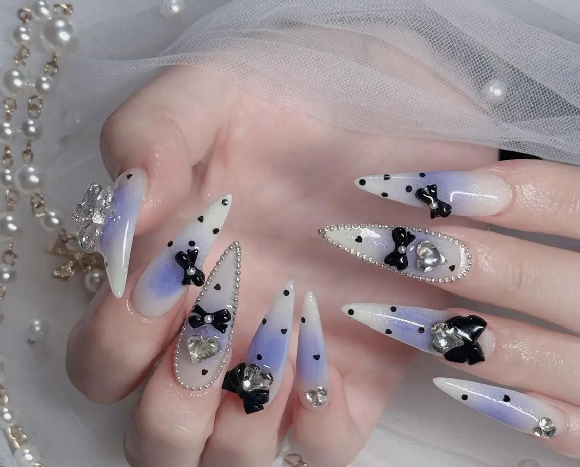 ネイル オーロラネイル チークネイル フットネイル ジェルネイル 韓国ネイル ハンドネイル Hbaby nailのネイルデザイン