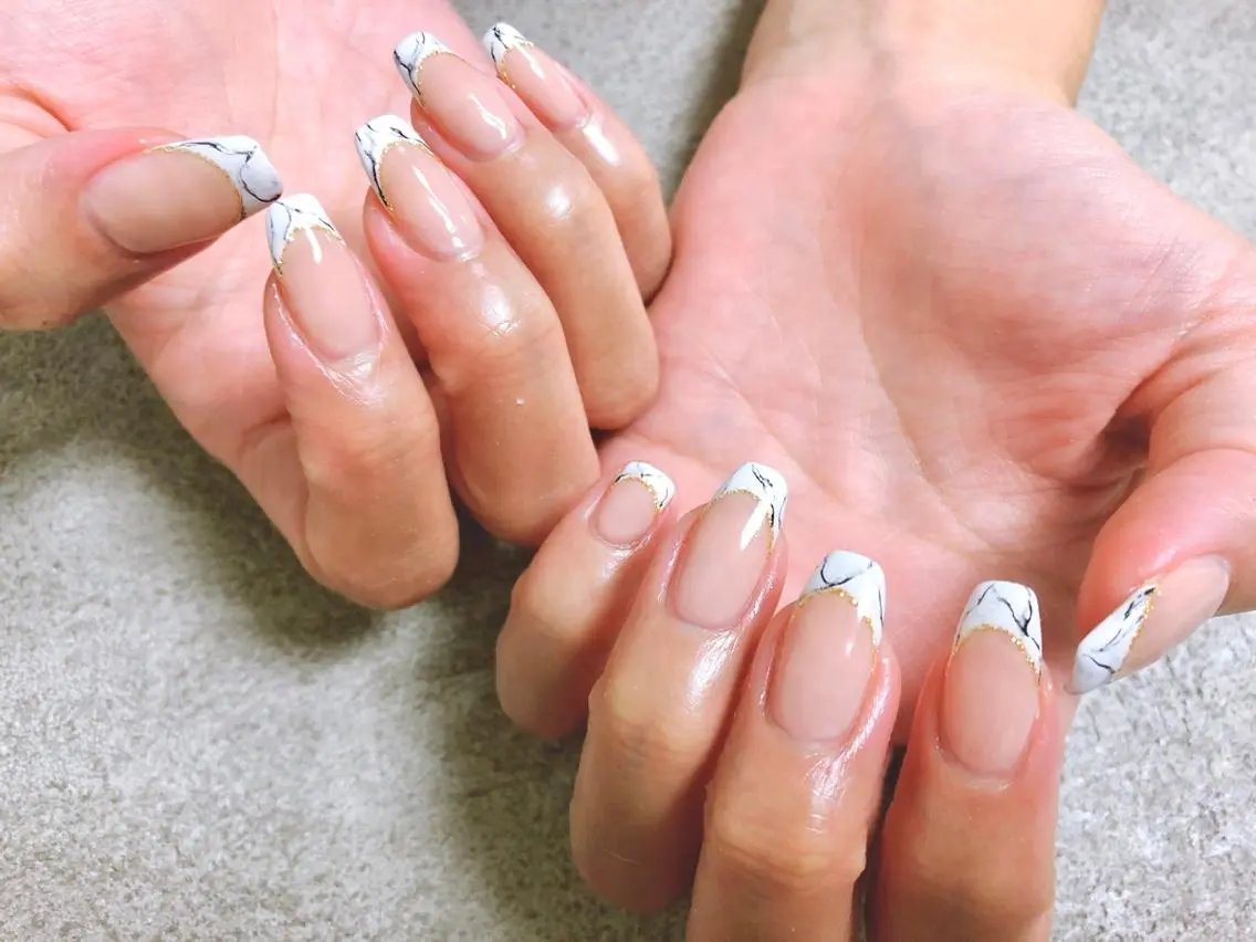 ネイル フレンチネイル 大理石ネイル(マーブル) kiki nail &brow二子玉川のネイルデザイン