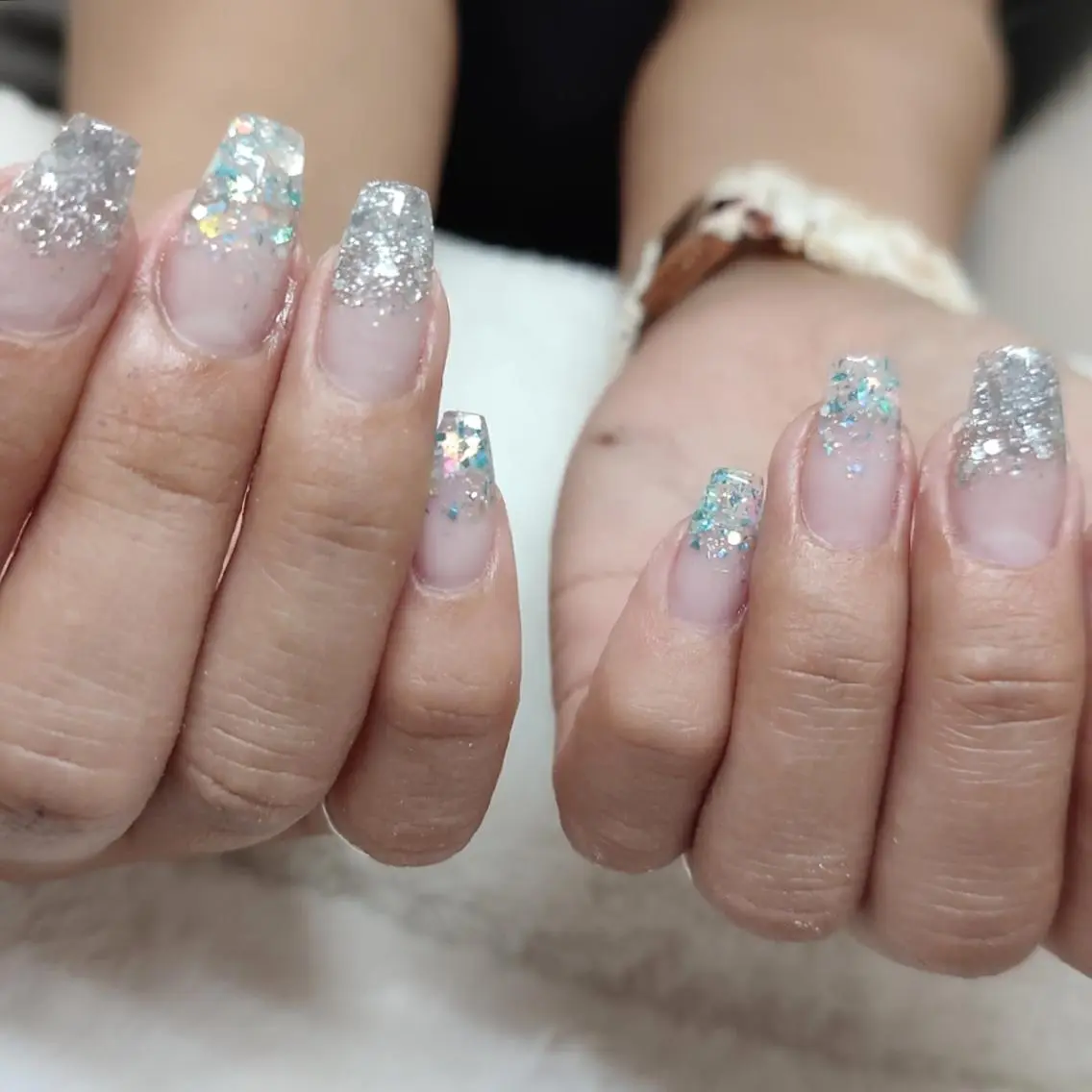 ネイル グラデーション ラメ(グリッター) ラメグラデーション ワンカラーネイル ハンドネイル RUNWAY のネイルデザイン