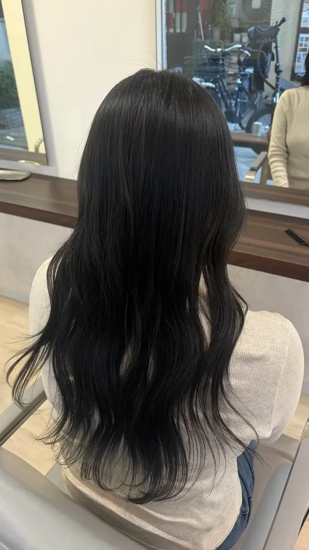 ロング ヘアカラー TIDEHAIR Hanaのヘアスタイル