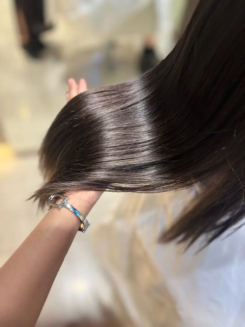 ミディアム 縮毛矯正 トリートメント Koharu 髪質改善カラーのヘアスタイル