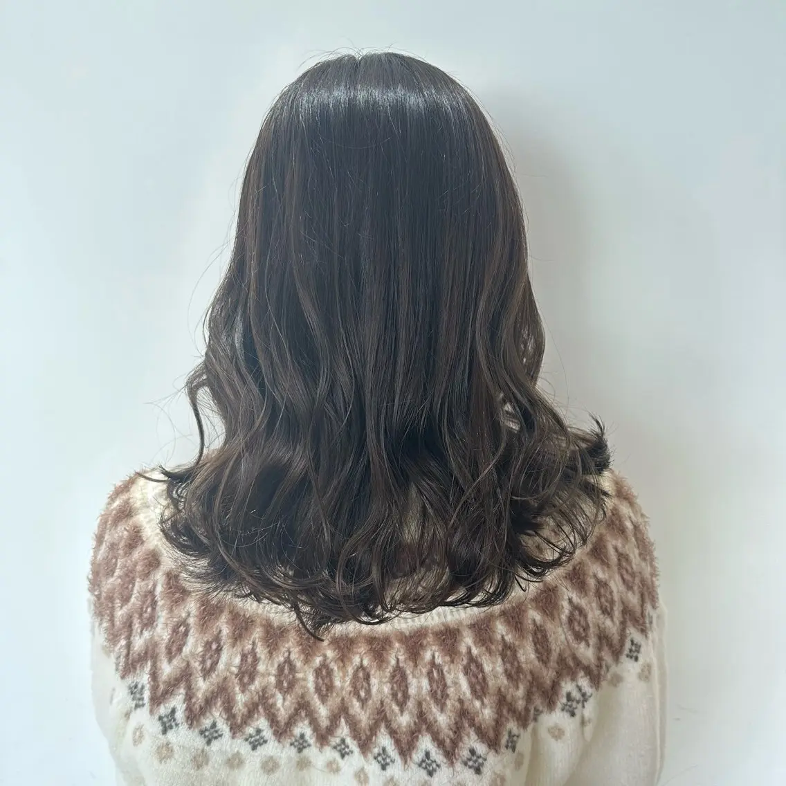 セミロング カラー アッシュ アッシュグレー アッシュグレージュ グレージュ トリートメント ヘアカラー トリートメント いまじゅく あおいのヘアスタイル