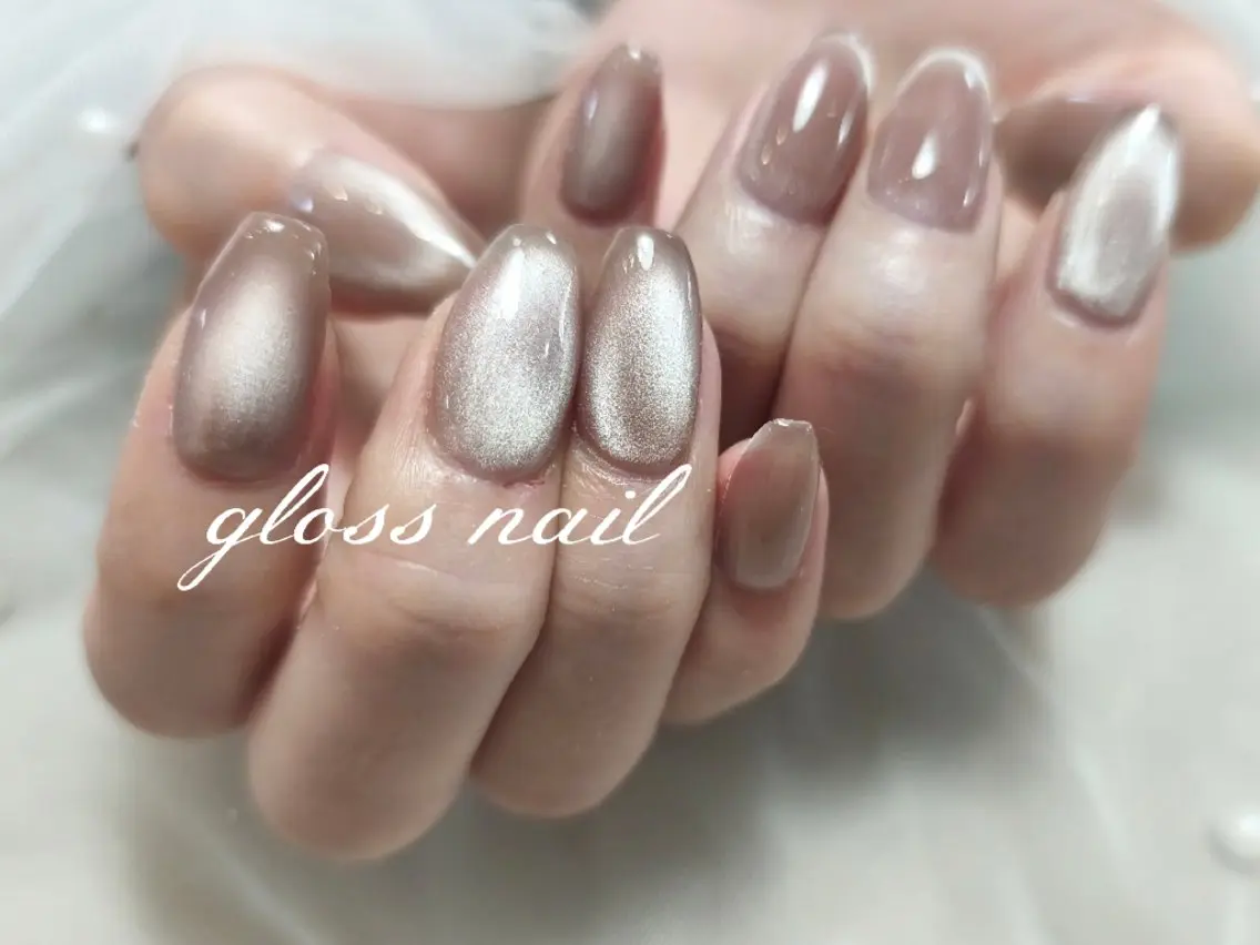 ネイル ハンドネイル アヤカ☘️Gloss nailのネイルデザイン