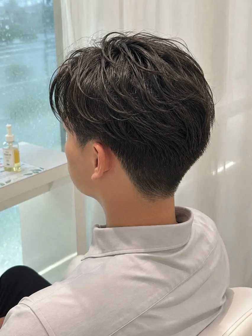 パーマ メンズ フェザーパーマ メンズパーマ 山田 ひかりのヘアスタイル
