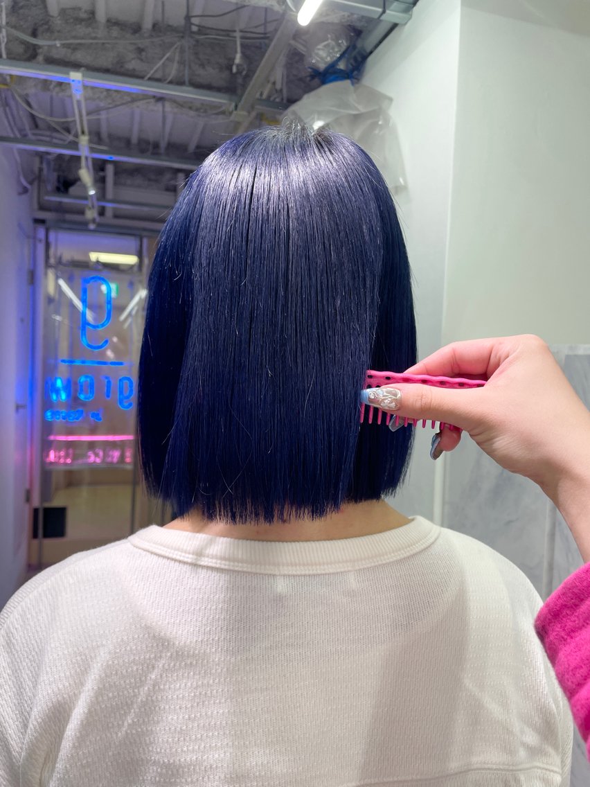 ショート カラー ヘアカラー 🩶ハイトーン × プルエク🩶MIWAのヘアスタイル