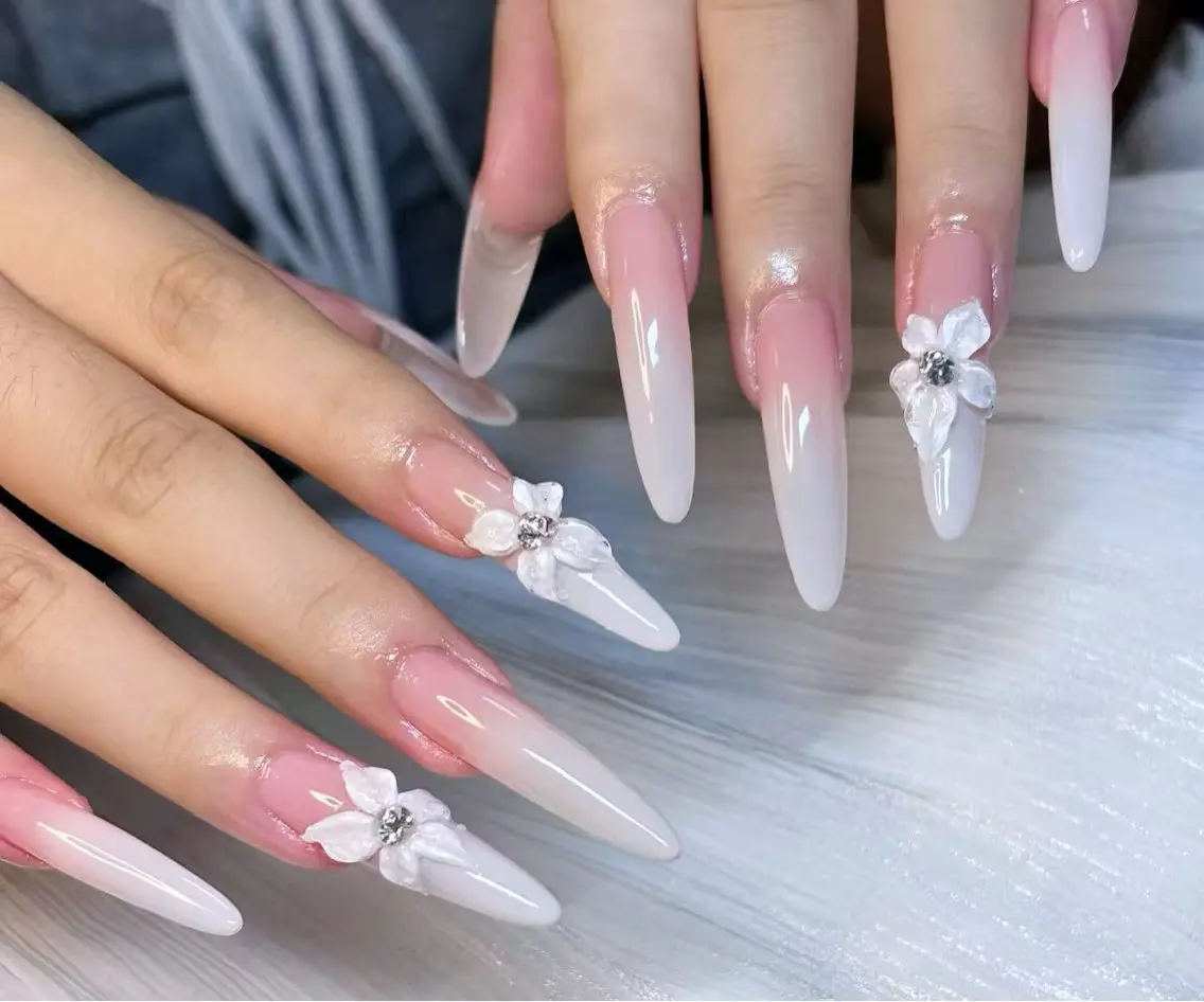 ネイル ハンドネイル MARHCHU NAILのネイルデザイン