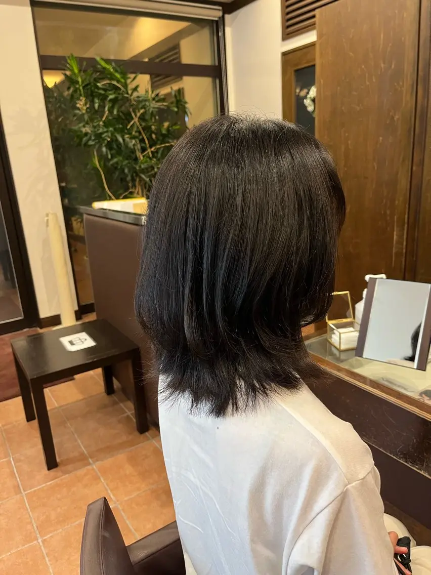 ミディアム レイヤーカット カット 城内 心優のヘアスタイル