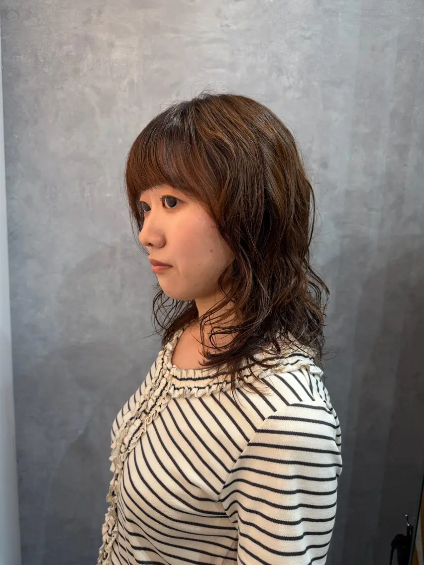 ミディアム カラー パーマ ミディアムレイヤー ミディアムパーマ レイヤーカット カット ヘアカラー パーマ トリートメント くせ毛・パーマ◎ ミズノアサミのヘアスタイル