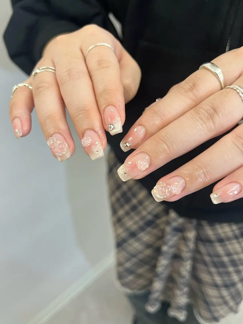 ネイル チークネイル ジェルネイル キラキラネイル マグネットネイル ニュアンスネイル ハンドネイル ハンドケア Bana_ Nailのネイルデザイン