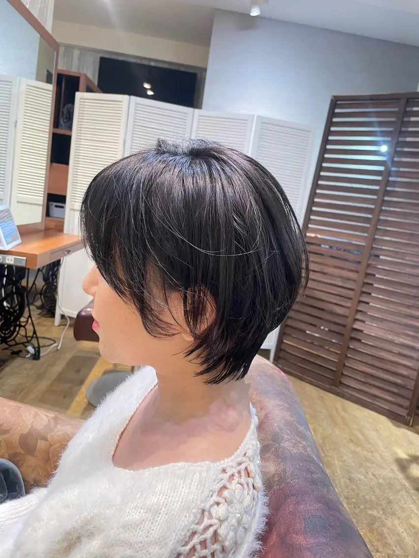 ショート カット ヘアカラー Attirer Kaiのヘアスタイル