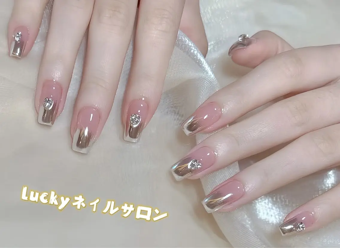 ネイル アートネイル チークネイル 長さ出し フットネイル ジェルネイル ハンドネイル ハンドケア ラッキーネイルサロン 西川口東口店のネイルデザイン