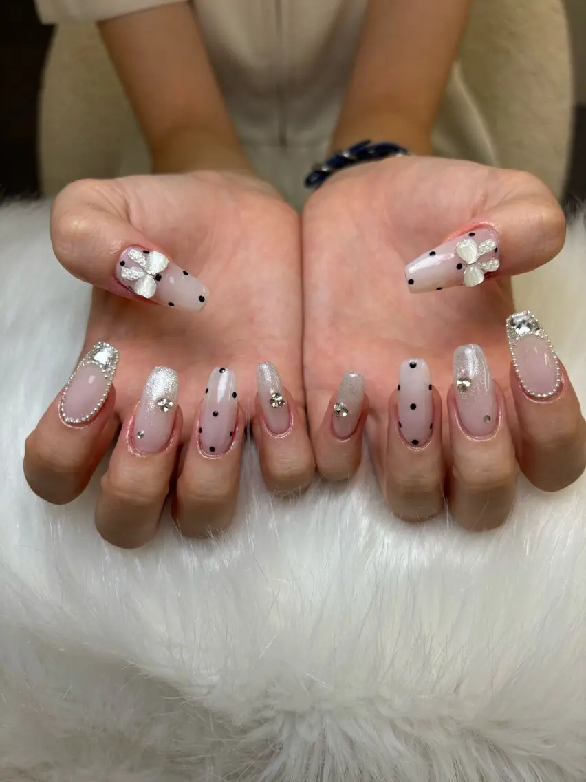 ネイル アートネイル フラワーネイル ジェルネイル グラデーション シンプルネイル Jenn Nail Salonのネイルデザイン