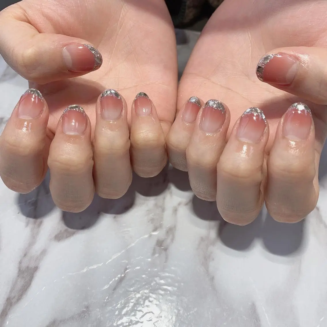 ネイル フレンチネイル ガラスフレンチ グラデーション Ally's Nailのネイルデザイン