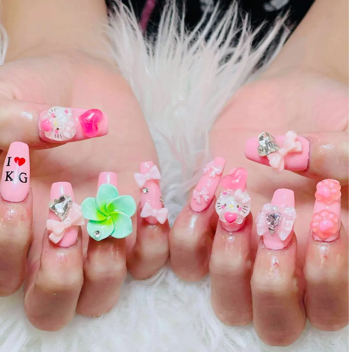 ネイル チークネイル 長さ出し フットネイル マグネットネイル 持ち込み ANH NAIL ゴテゴテ専門店💎のネイルデザイン